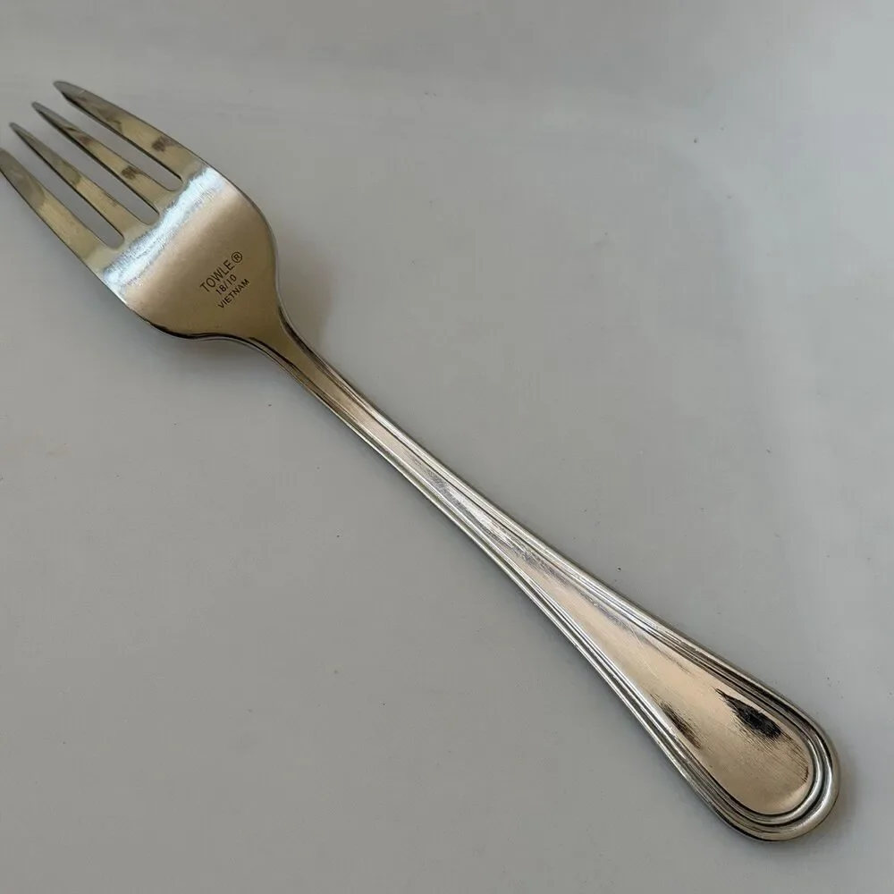 8pc Towle Beaded Antique Stainless Flatware 18/10 China Knives Spoons Forks